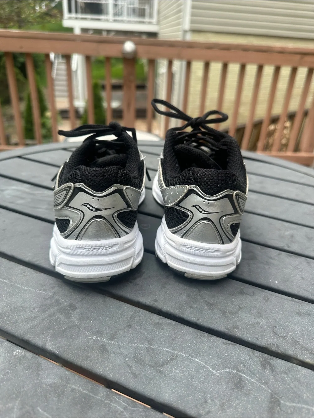 Saucony Black and Silver Women's Running Shoes - Size 6